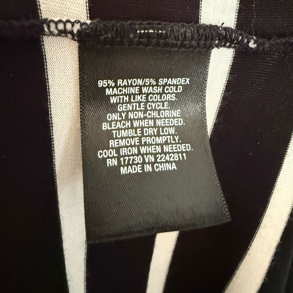 Mossimo Classic Black & White Striped Maxi Dress V-Neck Stretchy Full Length - Picture 5 of 5